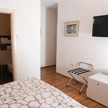 سبليت Blue Tree Rooms الغرفة الصورة