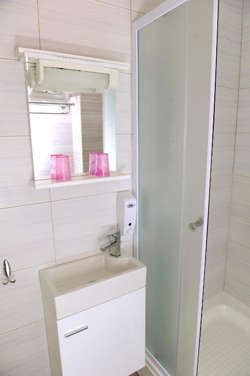 سبليت Blue Tree Rooms الغرفة الصورة
